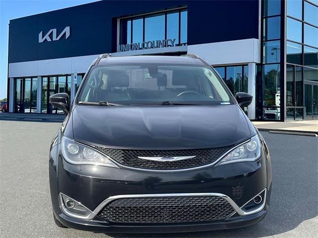 used 2020 Chrysler Pacifica car, priced at $15,500