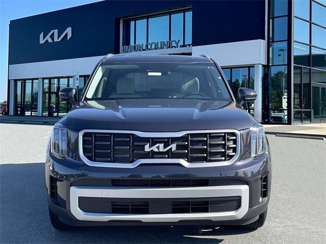 new 2025 Kia Telluride car, priced at $40,190