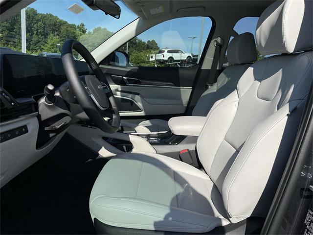 new 2025 Kia Telluride car, priced at $40,190