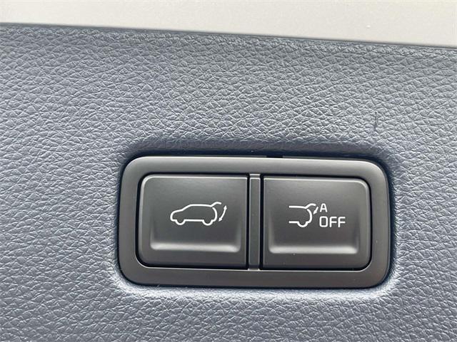 new 2025 Kia Carnival Hybrid car, priced at $55,267