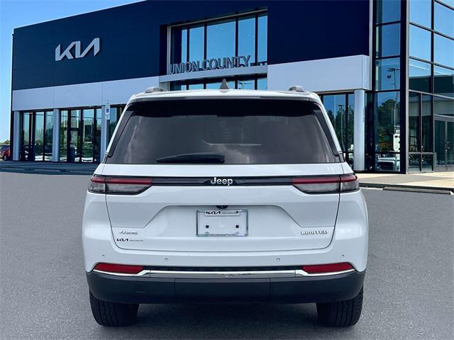 used 2022 Jeep Grand Cherokee car, priced at $27,999