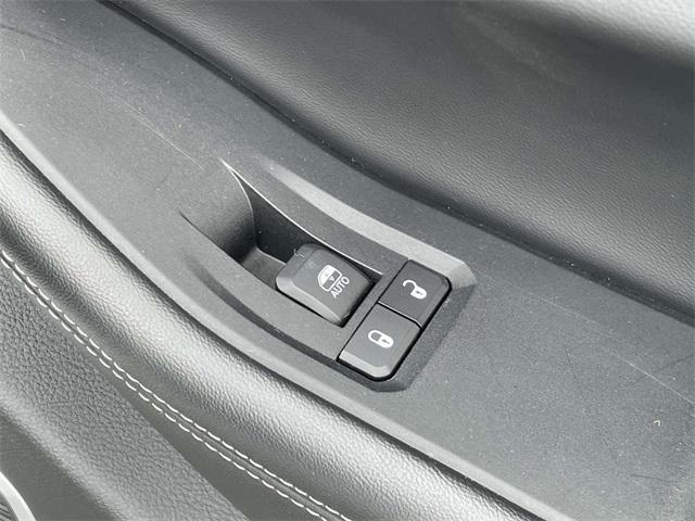 used 2022 Jeep Grand Cherokee car, priced at $27,999