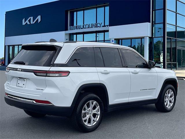 used 2022 Jeep Grand Cherokee car, priced at $27,999