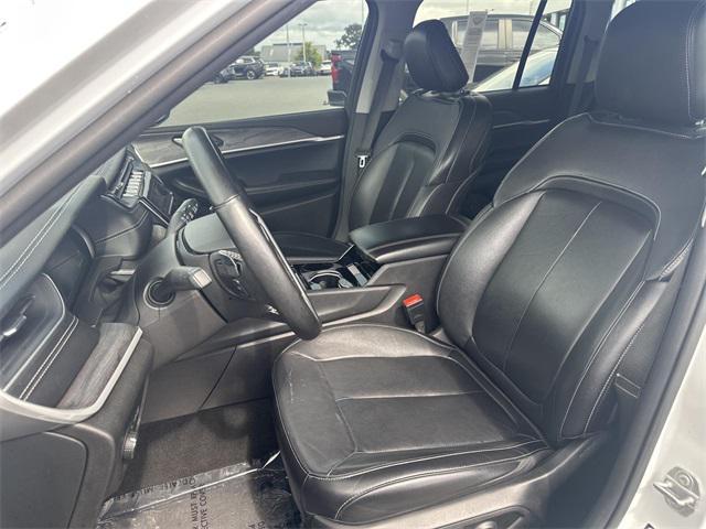 used 2022 Jeep Grand Cherokee car, priced at $29,800