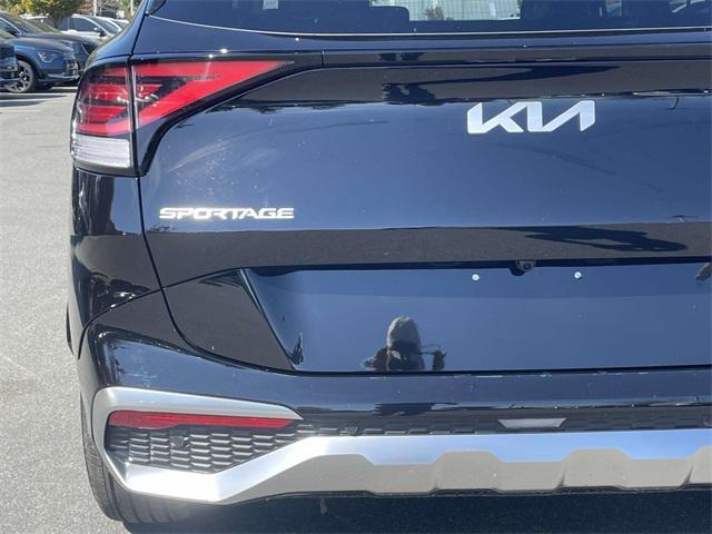 new 2025 Kia Sportage car, priced at $33,100