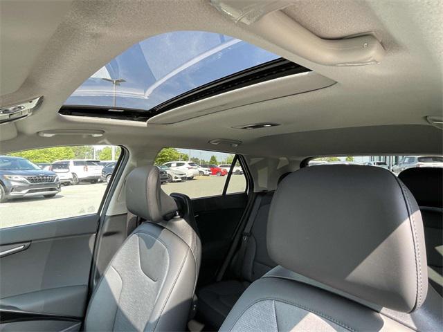 new 2025 Kia Niro car, priced at $32,736