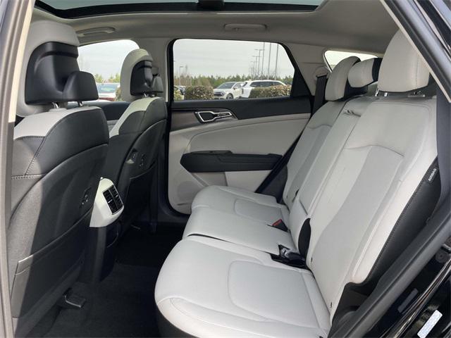 new 2025 Kia Sportage car, priced at $30,618