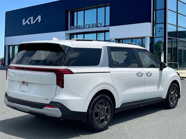 new 2026 Kia Carnival Hybrid car, priced at $44,158