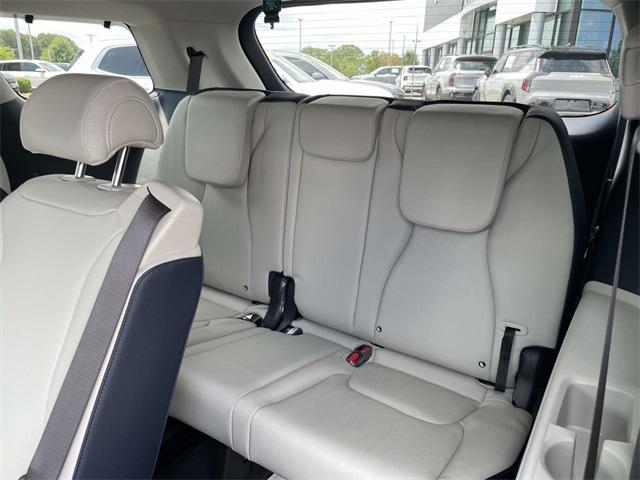 new 2026 Kia Carnival Hybrid car, priced at $44,158