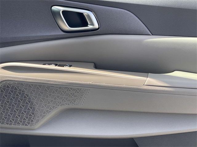 new 2026 Kia Carnival Hybrid car, priced at $44,704