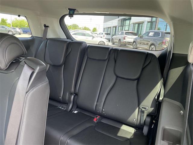 new 2026 Kia Carnival Hybrid car, priced at $44,704