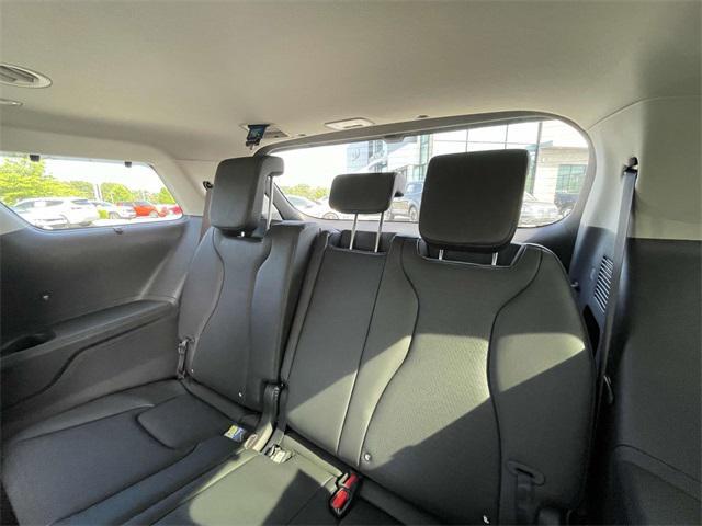 new 2025 Kia Carnival car, priced at $50,964