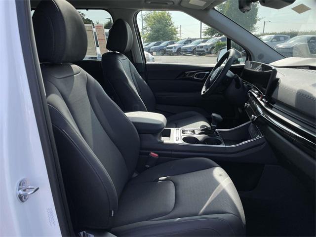 new 2025 Kia Carnival car, priced at $50,964