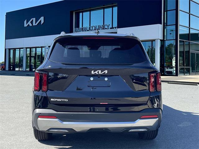 new 2025 Kia Sorento car, priced at $32,690