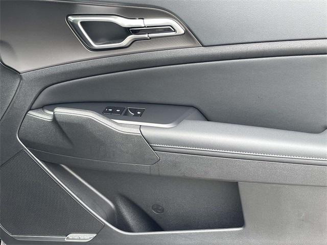 new 2026 Kia Sportage Hybrid car, priced at $40,467