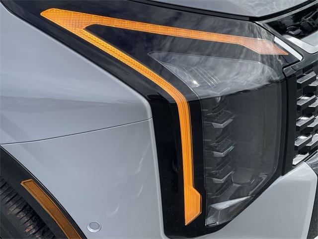 new 2026 Kia Sportage Hybrid car, priced at $40,467