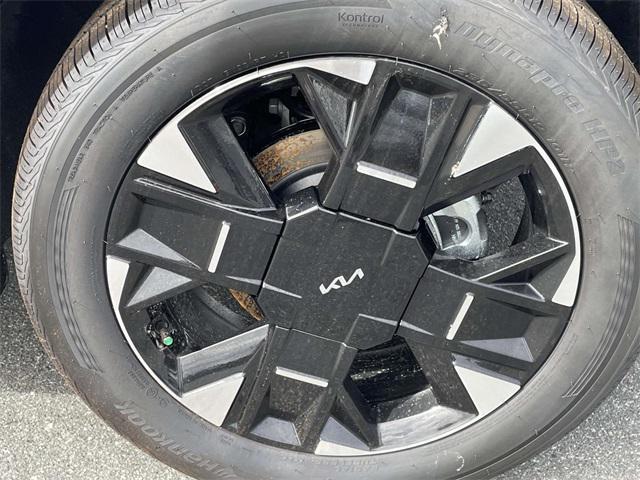 new 2026 Kia Sportage Hybrid car, priced at $40,467