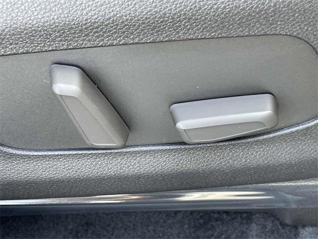new 2026 Kia Carnival Hybrid car, priced at $44,877
