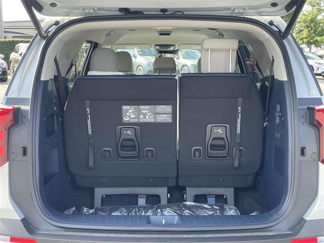 new 2026 Kia Carnival Hybrid car, priced at $44,877