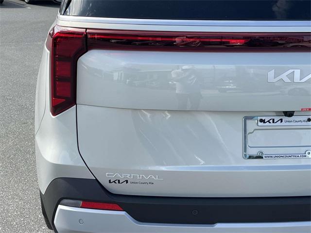 new 2026 Kia Carnival Hybrid car, priced at $44,877