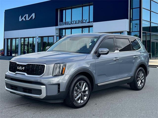 used 2023 Kia Telluride car, priced at $29,900