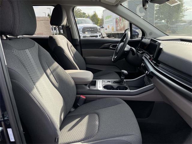 new 2026 Kia Carnival car, priced at $37,400