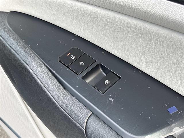 new 2026 Kia Sportage Hybrid car, priced at $40,413