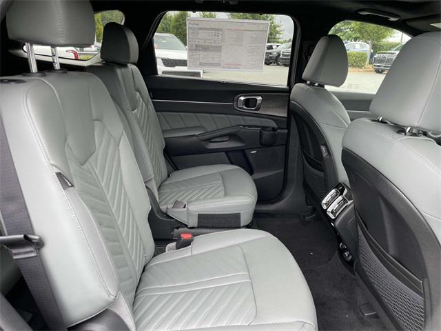 new 2025 Kia Sorento car, priced at $44,176