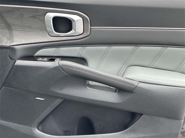 new 2025 Kia Sorento car, priced at $44,176