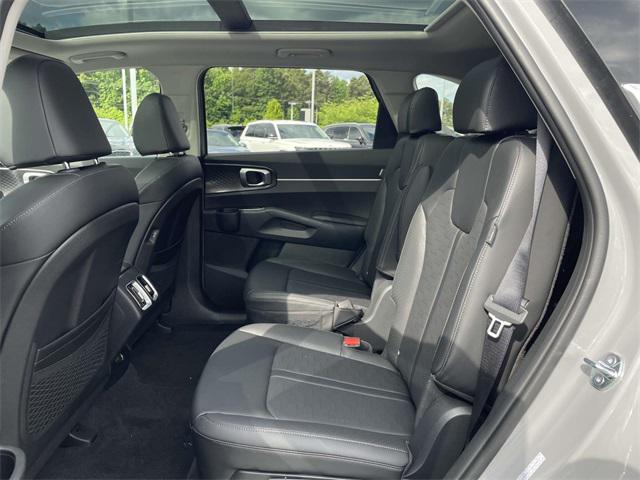 new 2025 Kia Sorento car, priced at $39,599