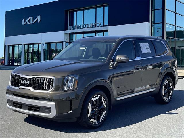 new 2025 Kia Telluride car, priced at $42,210