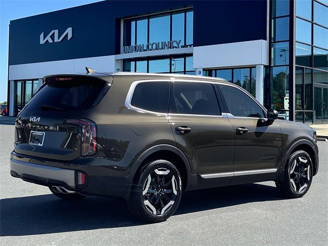 new 2025 Kia Telluride car, priced at $42,210