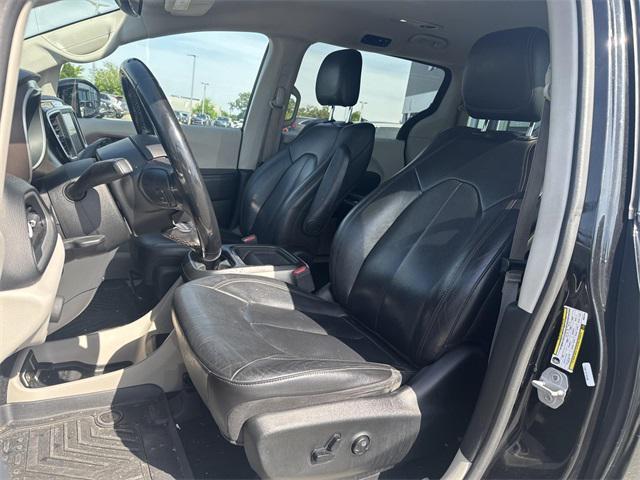 used 2019 Chrysler Pacifica car, priced at $12,360