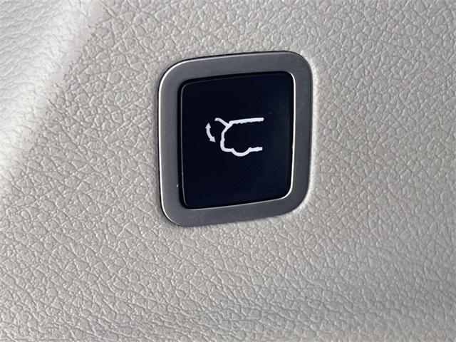 used 2019 Chrysler Pacifica car, priced at $12,300