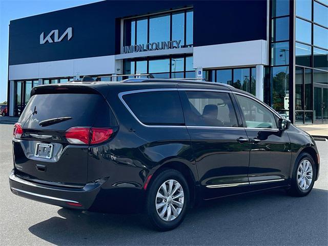 used 2019 Chrysler Pacifica car, priced at $12,300