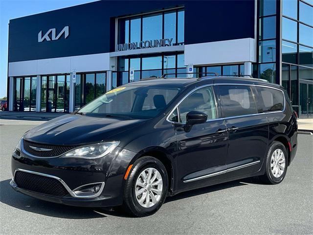 used 2019 Chrysler Pacifica car, priced at $12,300