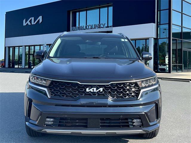 used 2022 Kia Sorento Hybrid car, priced at $26,900