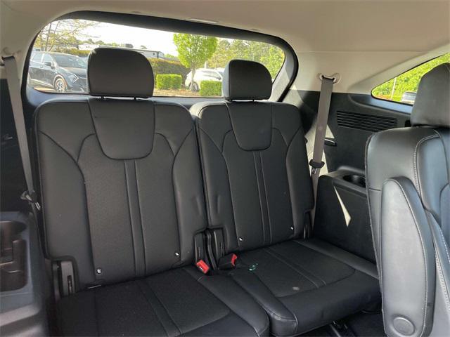 used 2022 Kia Sorento Hybrid car, priced at $26,900
