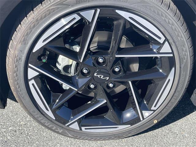 new 2025 Kia K4 car, priced at $25,970