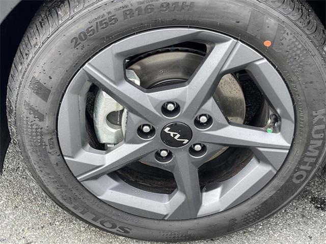 new 2025 Kia K4 car, priced at $23,491