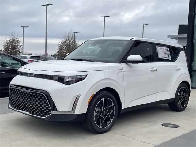 new 2025 Kia Soul car, priced at $25,295