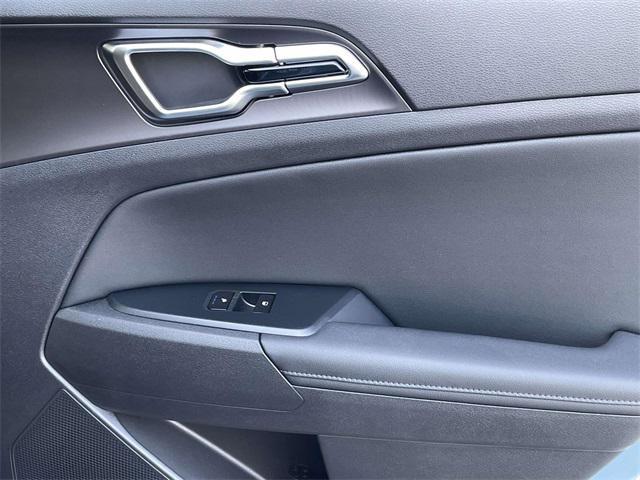 new 2026 Kia Sportage Hybrid car, priced at $39,077