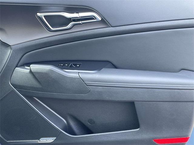 new 2026 Kia Sportage Hybrid car, priced at $39,077