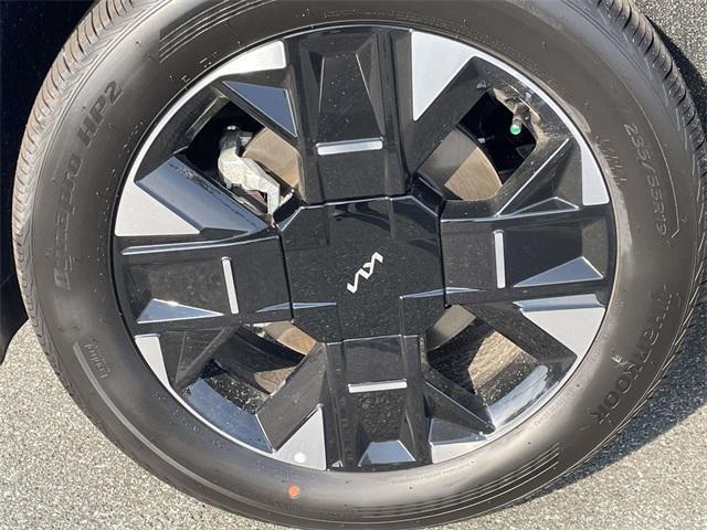 new 2026 Kia Sportage Hybrid car, priced at $39,077