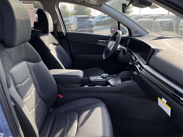 new 2026 Kia Sportage Hybrid car, priced at $39,077