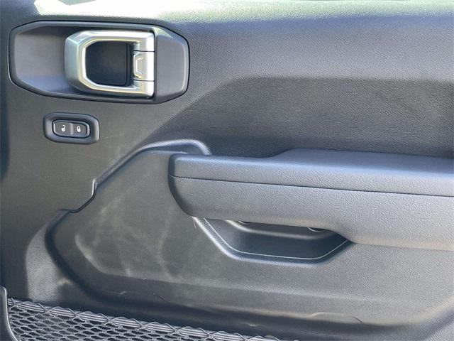 used 2022 Jeep Wrangler Unlimited car, priced at $26,290