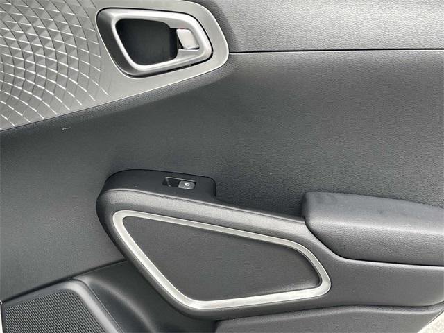 new 2025 Kia Soul car, priced at $24,093