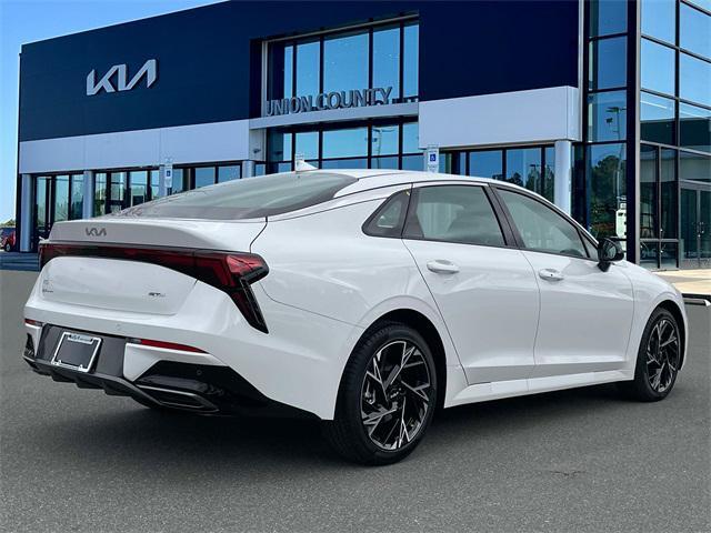 new 2025 Kia K5 car, priced at $27,952