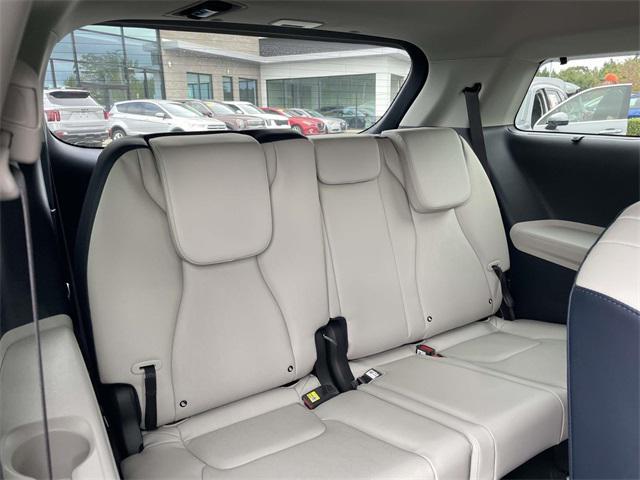 new 2026 Kia Carnival Hybrid car, priced at $42,949