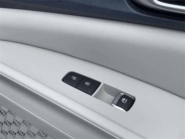 new 2026 Kia Carnival Hybrid car, priced at $42,949